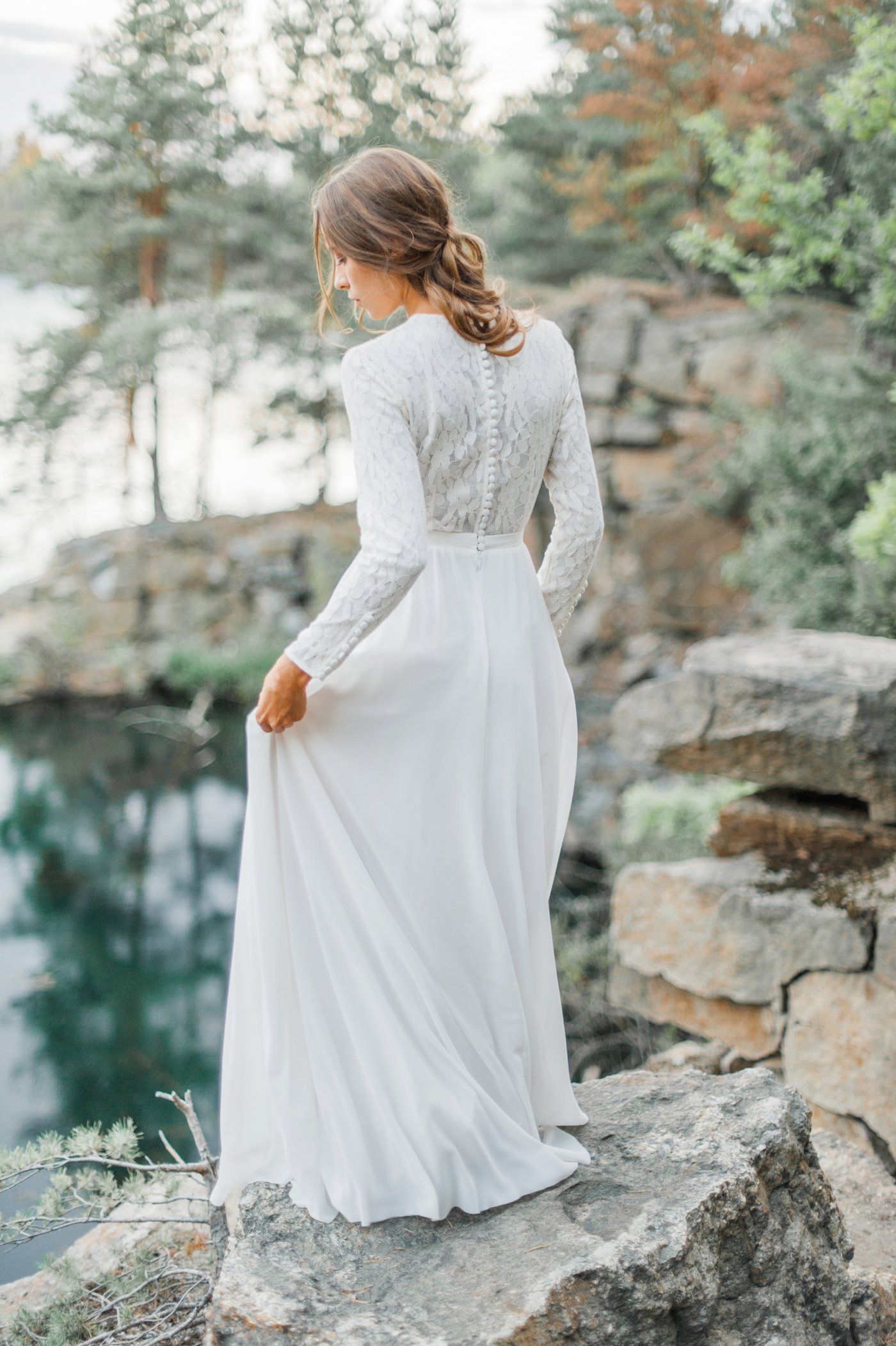 Wedding dress with high-neck bodice and long lace sleeve | Cathy Telle