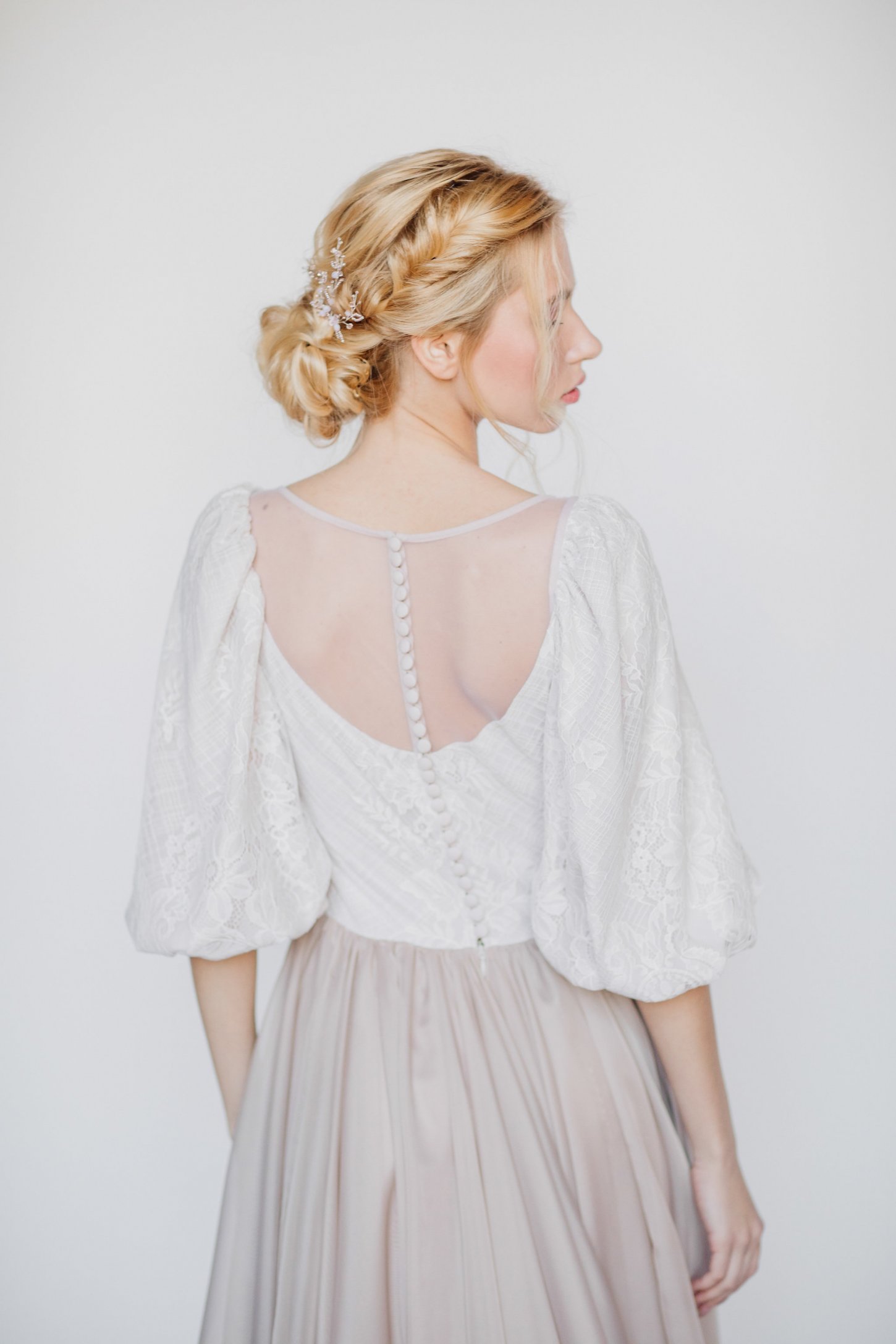 Bouffant sleeve wedding dress with lace bodice | Cathy Telle